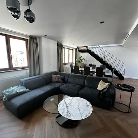 Apartment Luxury Penthouse At The Historical Centre With Free Parking