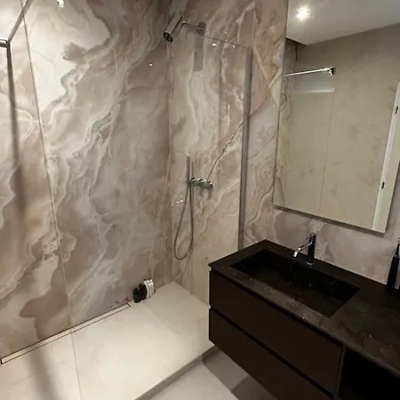 Luxury Penthouse At The Historical Centre With Free Parking