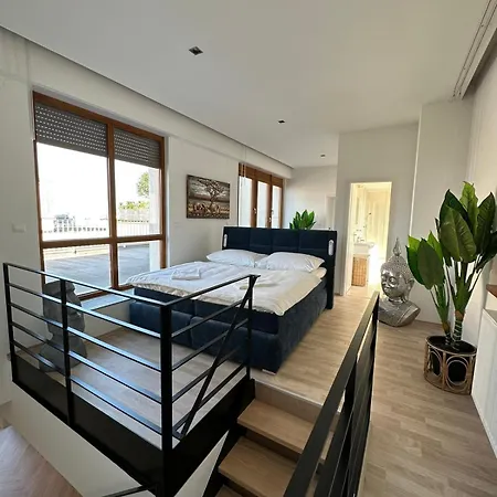 Luxury Penthouse At The Historical Centre With Free Parking Appartamento *